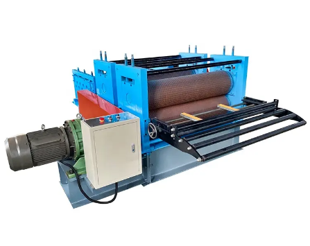 Steel leveling machine