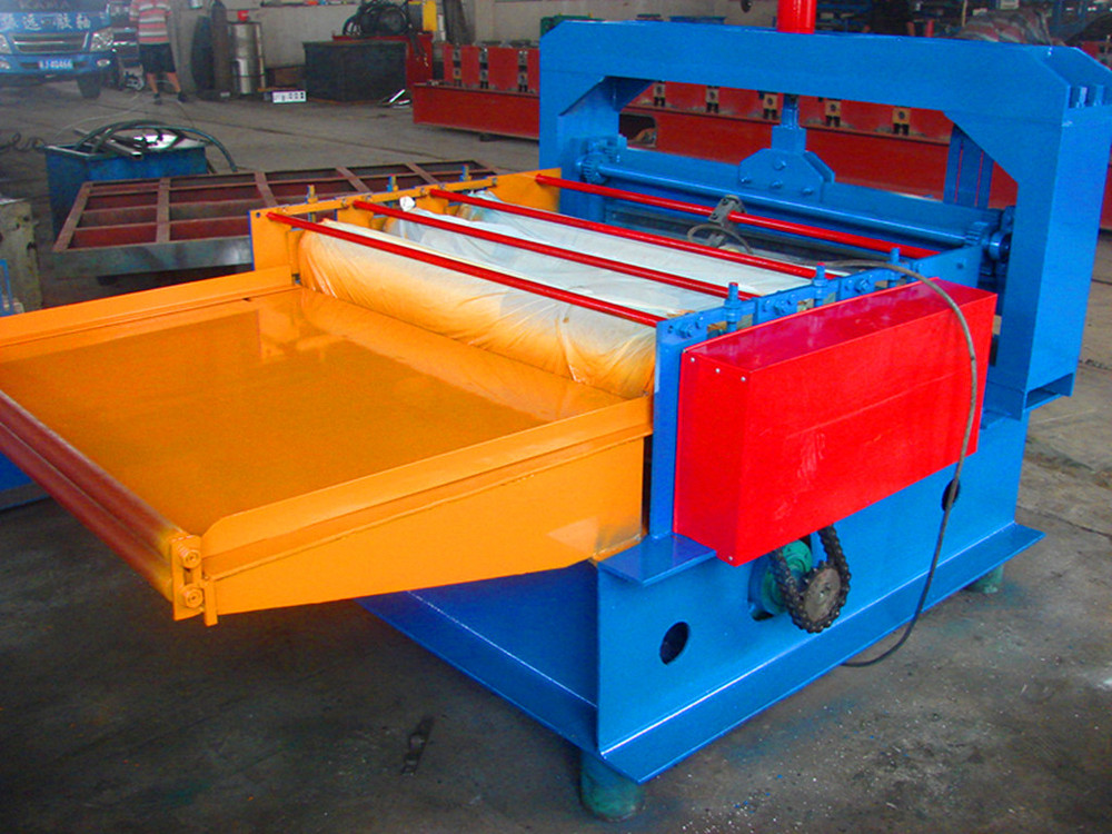 Sheet metal leveling machine